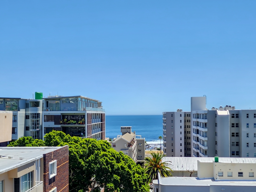 4 Bedroom Property for Sale in Sea Point Western Cape